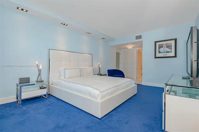 $16,600 | 2301 Collins Avenue, Unit 1506, Miami Beach, FL 33139