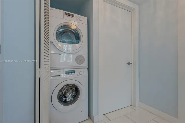 $16,600 | 2301 Collins Avenue, Unit 1506, Miami Beach, FL 33139