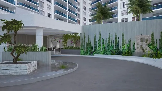 $16,600 | 2301 Collins Avenue, Unit 1506, Miami Beach, FL 33139