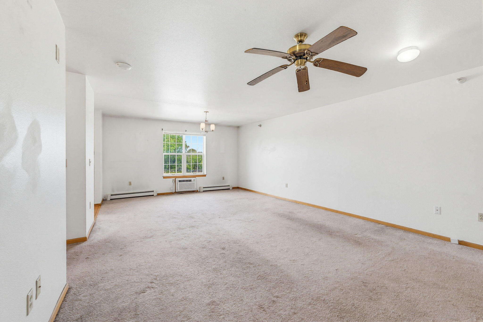 7307 North Port Washington Road, Unit 315 Glendale, WI 53217 - Photo 3 of 30 Living Room