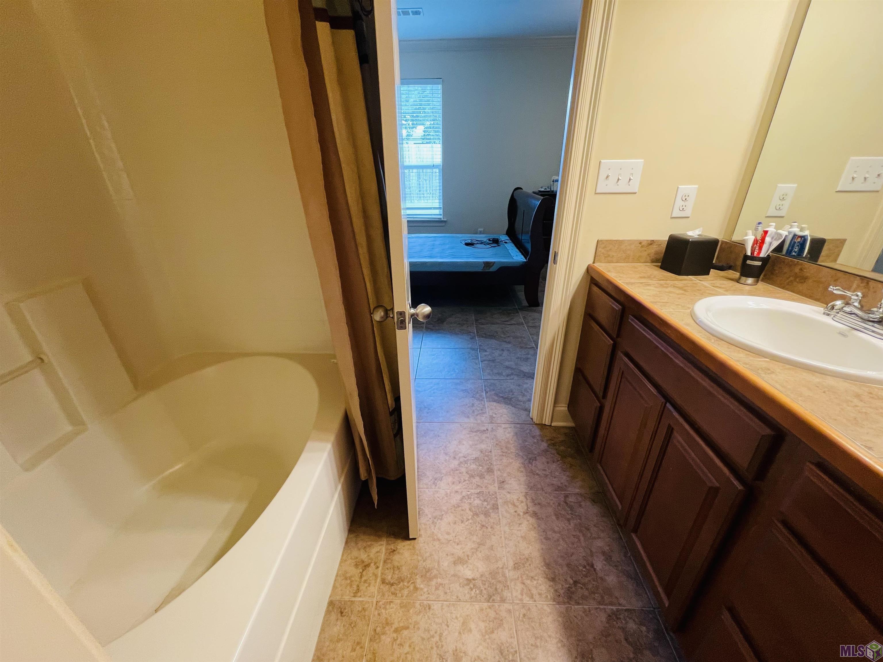 14053 Stone Gate Drive Baton Rouge, LA 70816 - Photo 25 of 60 Gallery Image 25