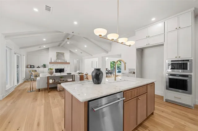 $1,225,000 | 7615 Dunoon Avenue, Dallas, TX 75248