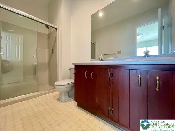 $1,895 | 573 Ponds Edge Lane, Unit A4, Allentown, PA 18104