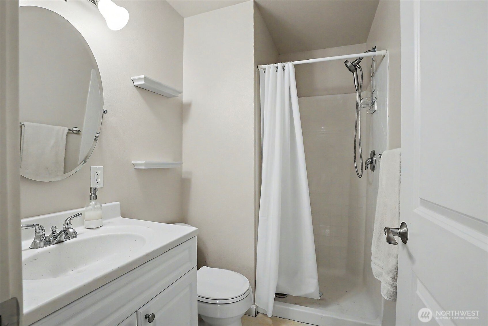 4919 North Winnifred Street Ruston, WA 98407 - Photo 30 of 37 Gallery Image 30