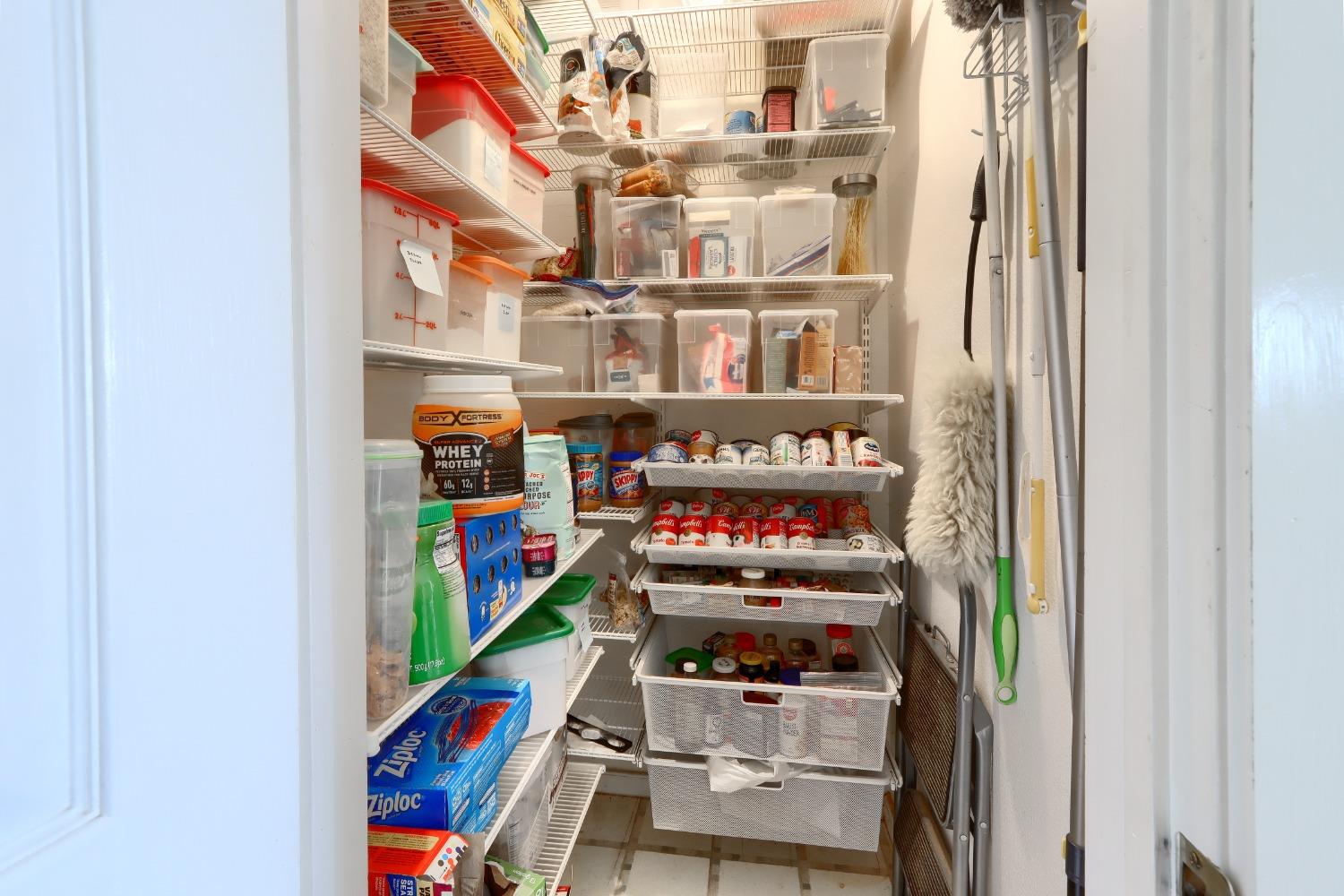 40817 Angus Road Coarsegold, CA 93614 - Photo 11 of 70 Main home pantry