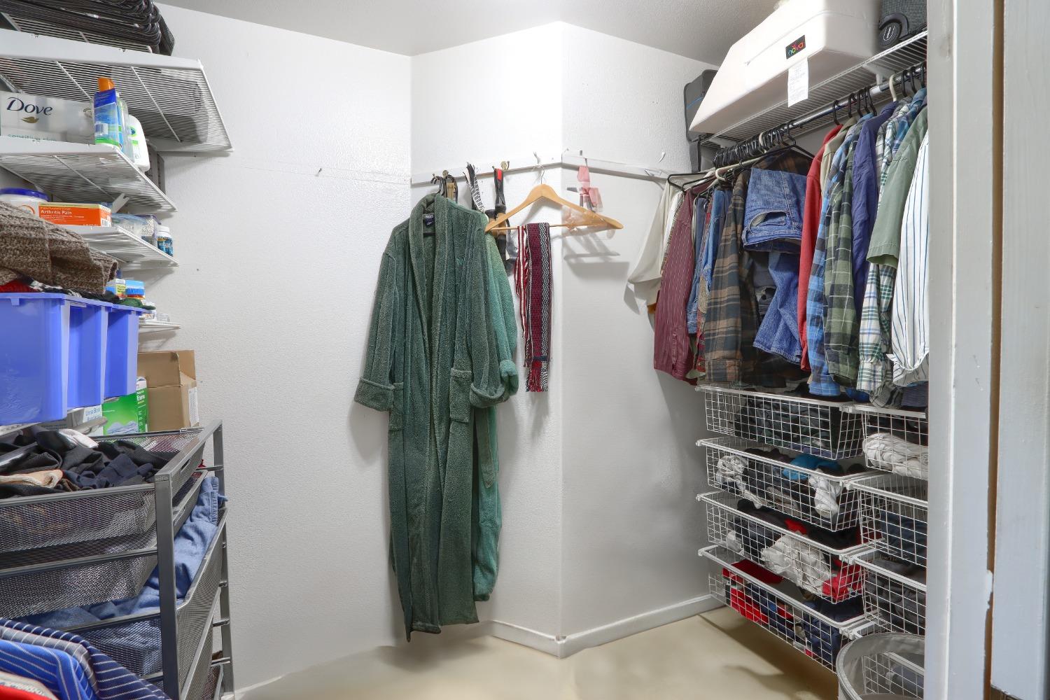 40817 Angus Road Coarsegold, CA 93614 - Photo 18 of 70 Main home bedroom walk in closet