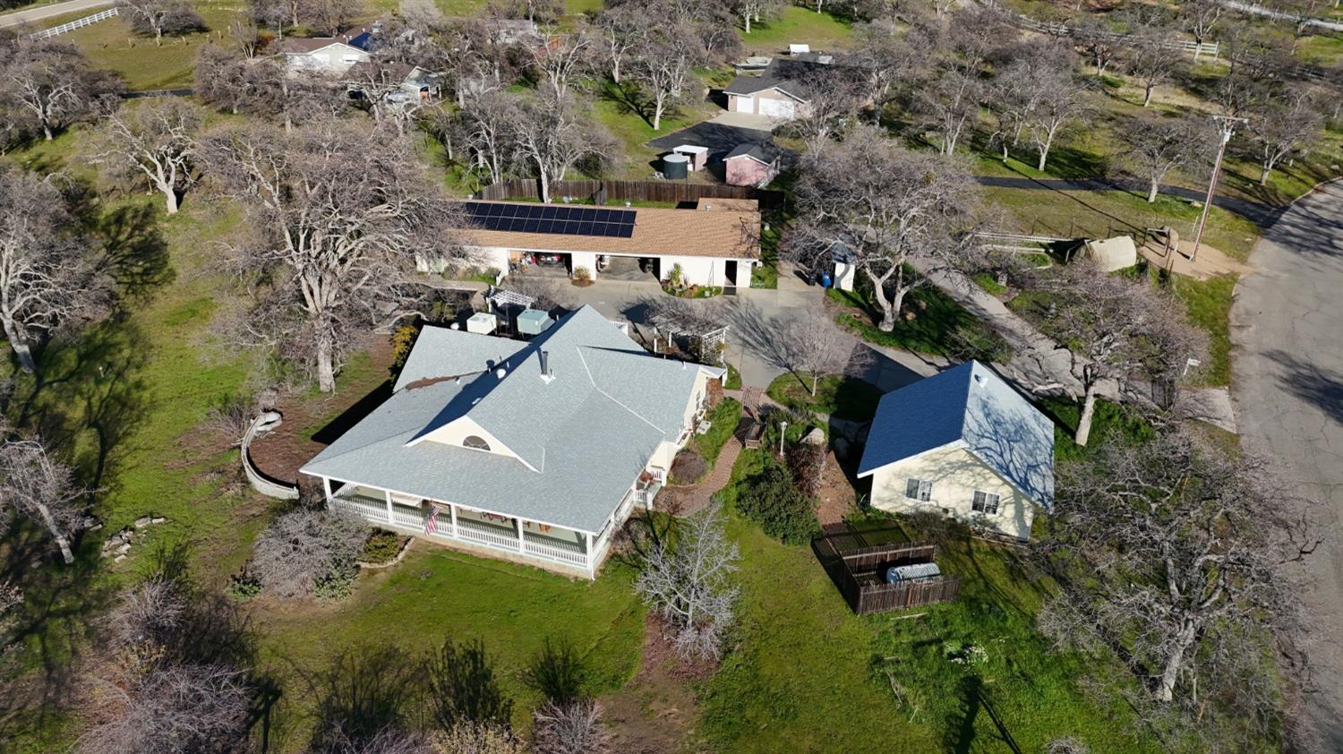 40817 Angus Road Coarsegold, CA 93614 - Photo 49 of 70 Main home, craft studio, garage