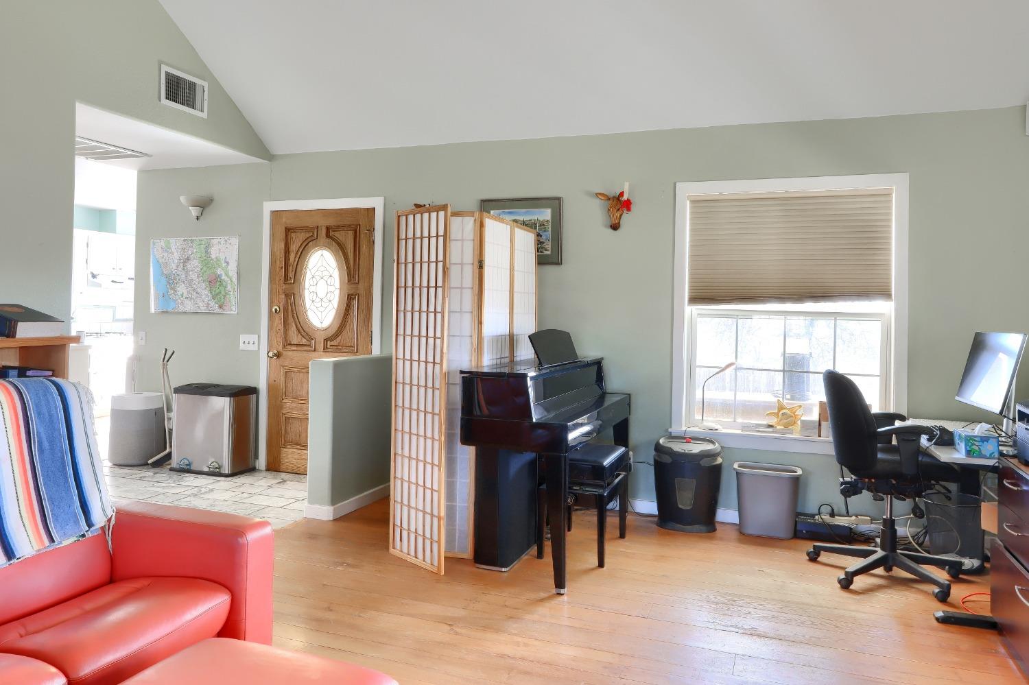 40817 Angus Road Coarsegold, CA 93614 - Photo 6 of 70 Gallery Image 6