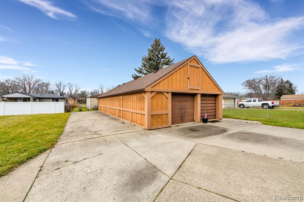 27669 Campbell Road Warren, MI 48093 - Photo 30 of 32