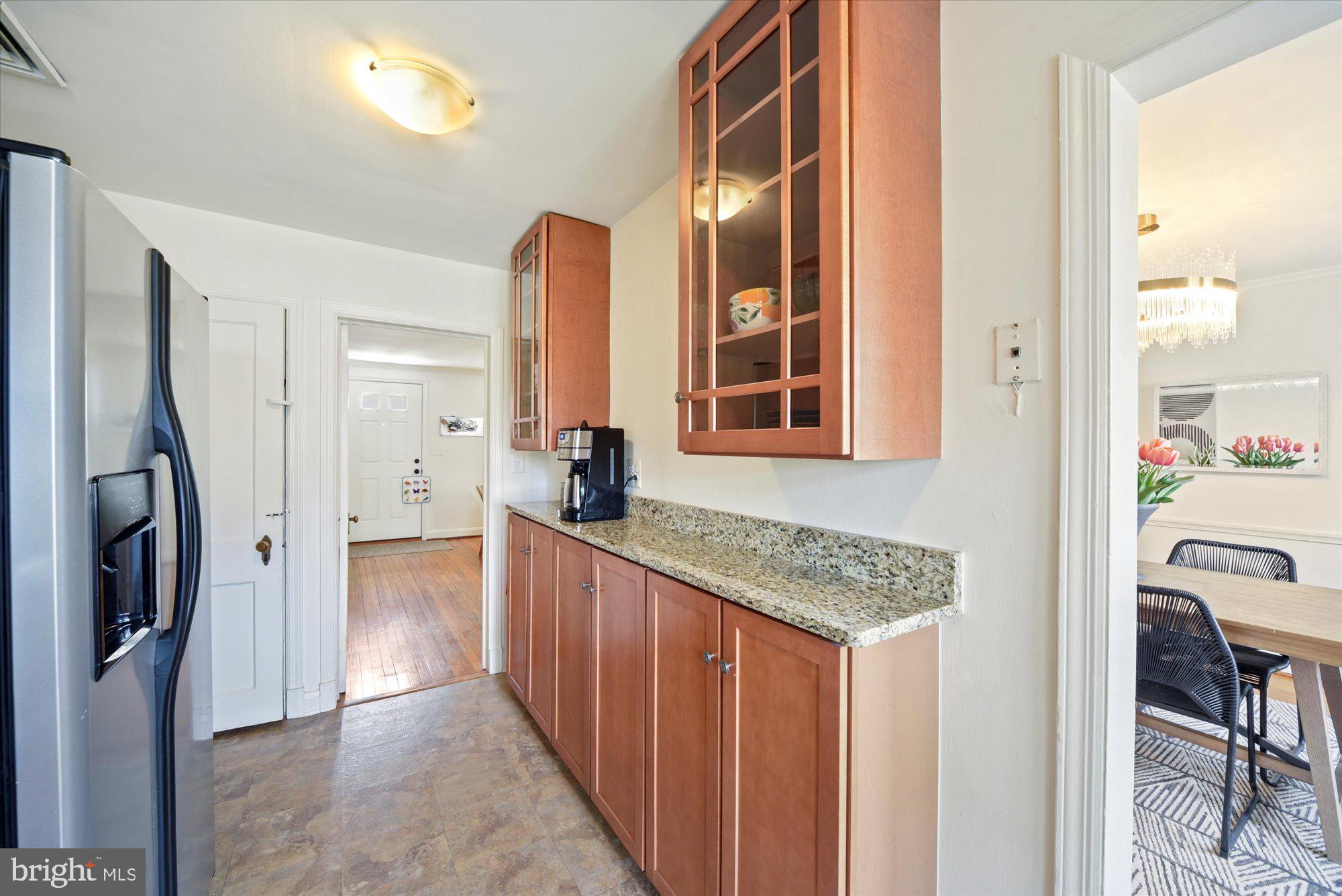 6451 Blenheim Road Baltimore, MD 21212 - Photo 9 of 31