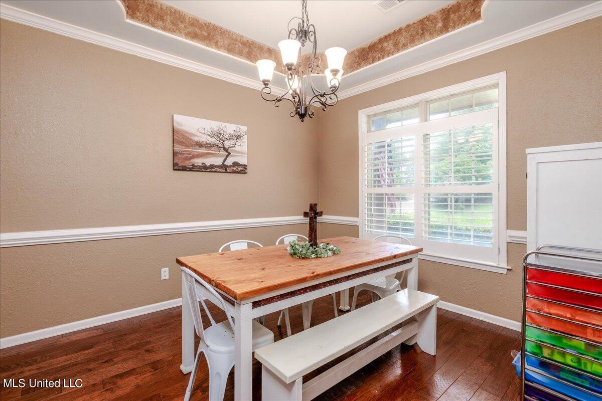 6268 Spring Crossing Olive Branch, MS 38654 - Photo 11 of 41 11-Dining room