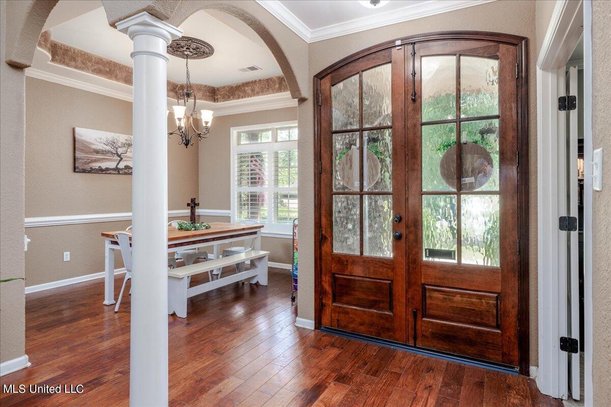 6268 Spring Crossing Olive Branch, MS 38654 - Photo 13 of 41 13-entry_Dining room