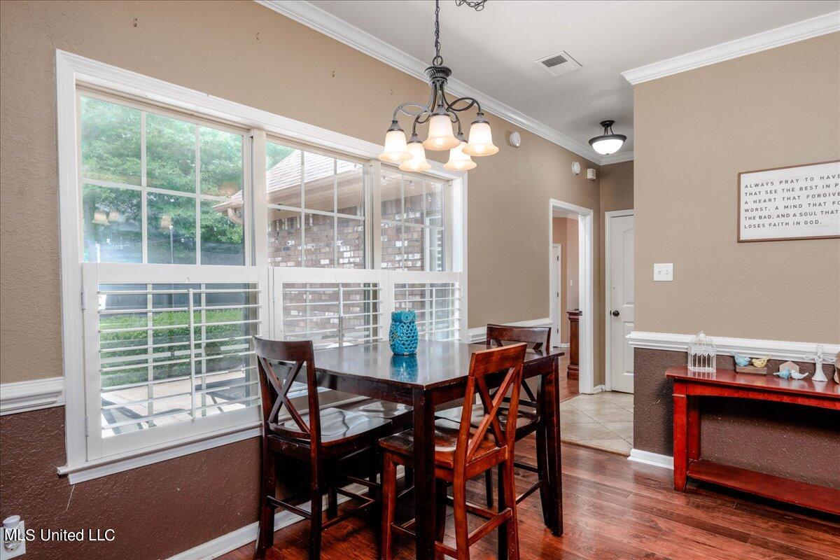 6268 Spring Crossing Olive Branch, MS 38654 - Photo 23 of 41 23-breakfast area
