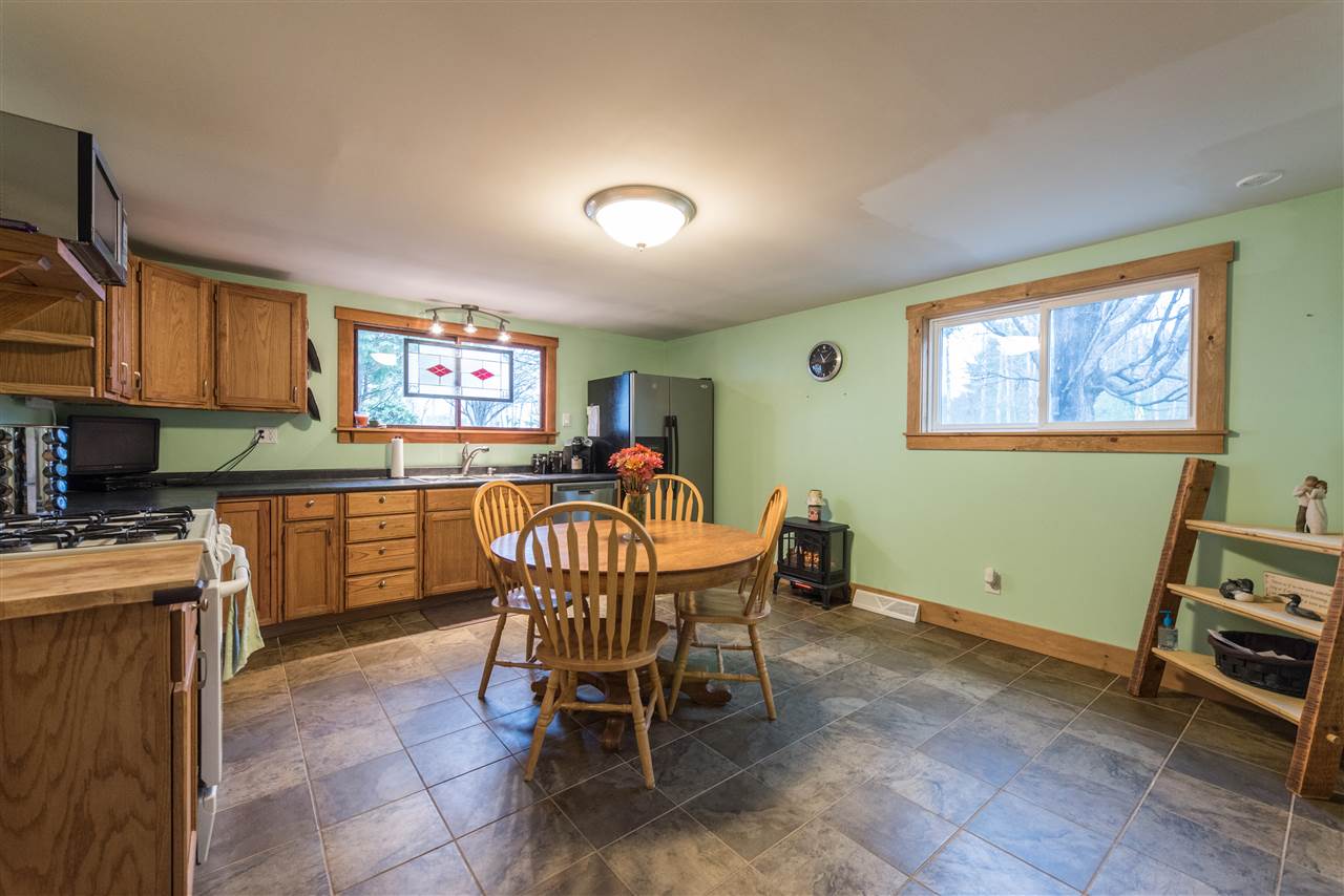 74 South Village Road Loudon, NH 03307 - Photo 4 of 37