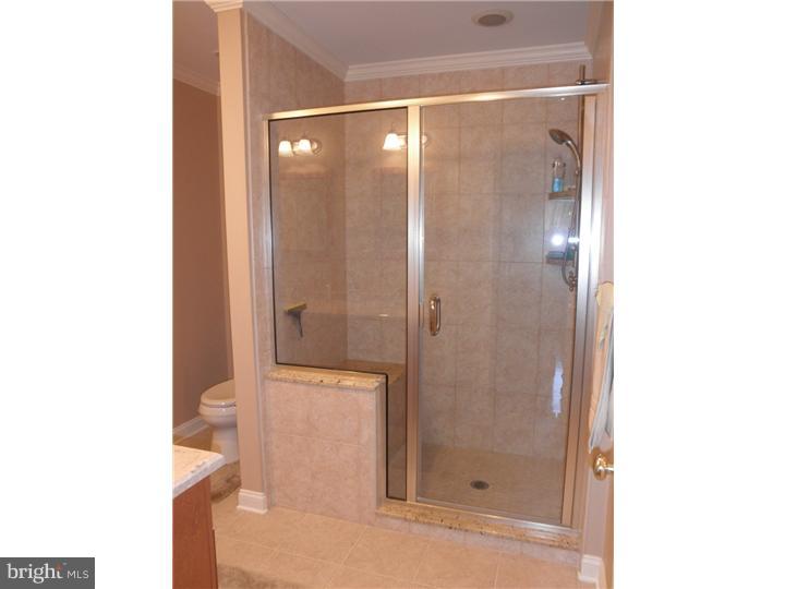 131 Farnwood Road Mount Laurel, NJ 08054 - Photo 14 of 21 Master Bathroom