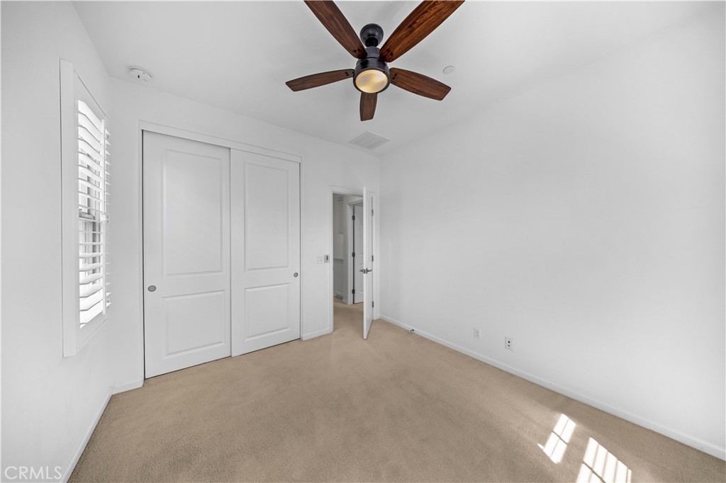 124 Gulfstream Irvine, CA 92620 - Photo 11 of 20