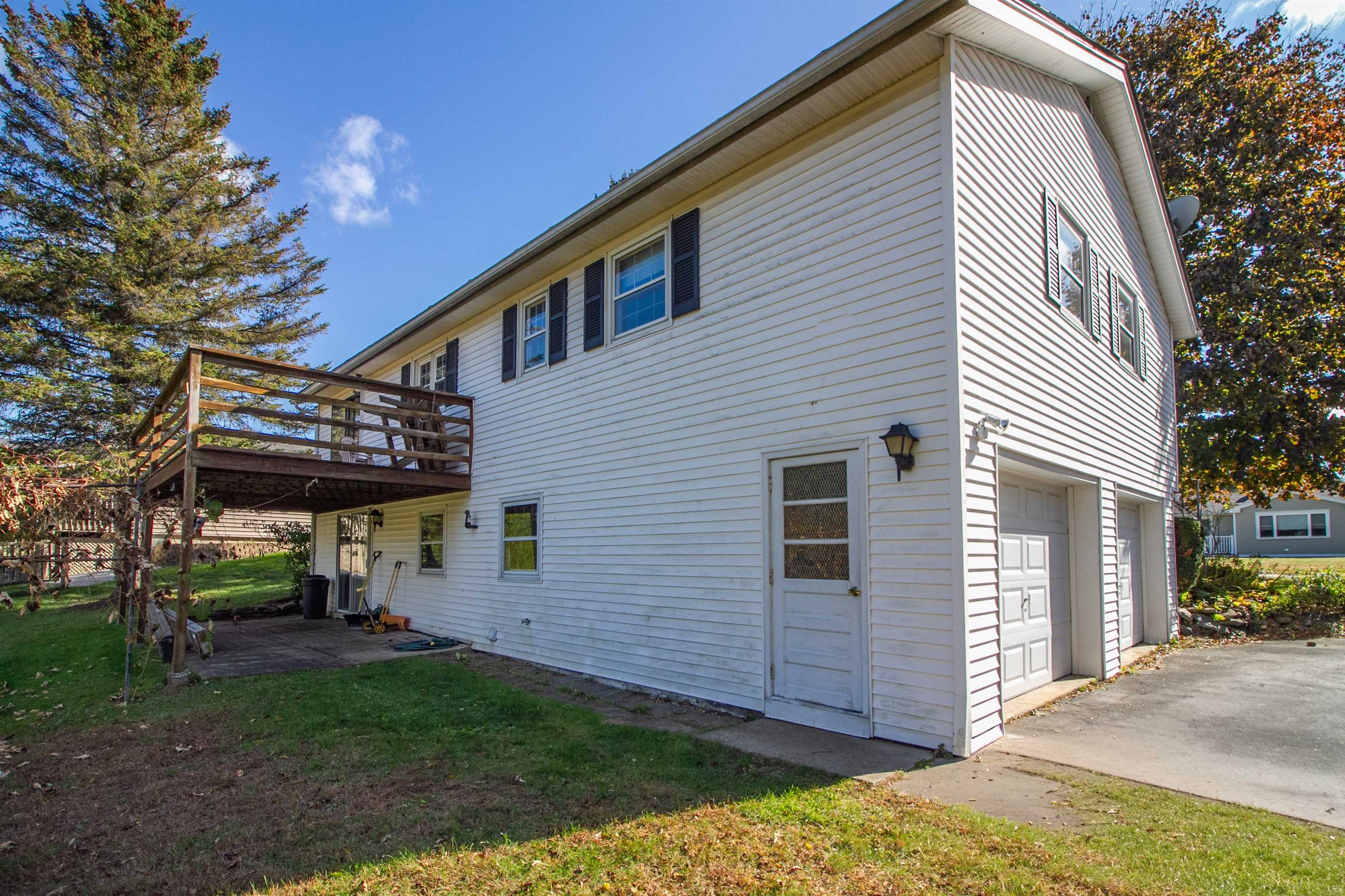 11 Lyman Avenue West Rutland, VT 05701 - Photo 3 of 48