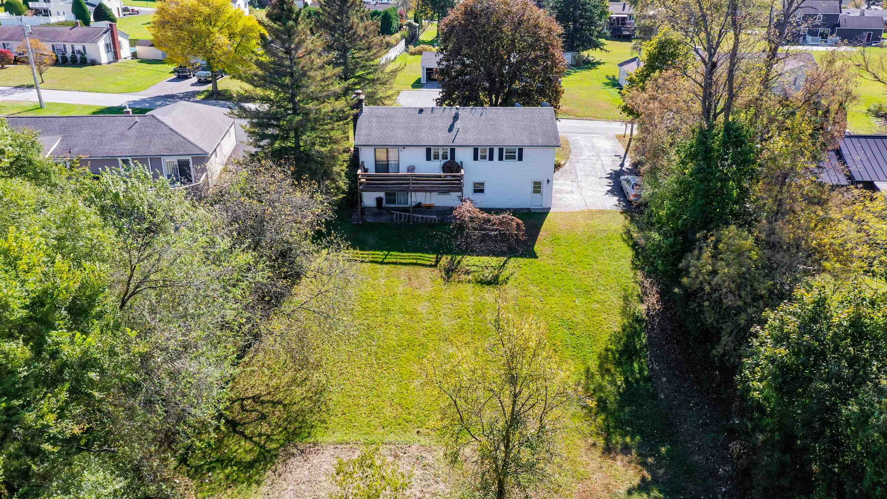 11 Lyman Avenue West Rutland, VT 05701 - Photo 4 of 48