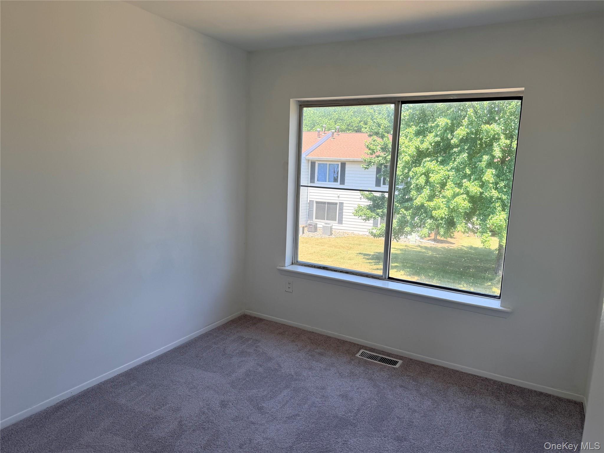 276 Temple Hill Road, Unit 906 New Windsor, NY 12553 - Photo 14 of 28 Bedroom 2