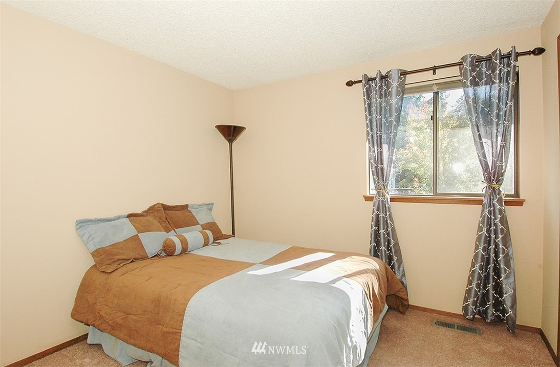 4119 Southeast 4th Place Renton, WA 98059 - Photo 15 of 23
