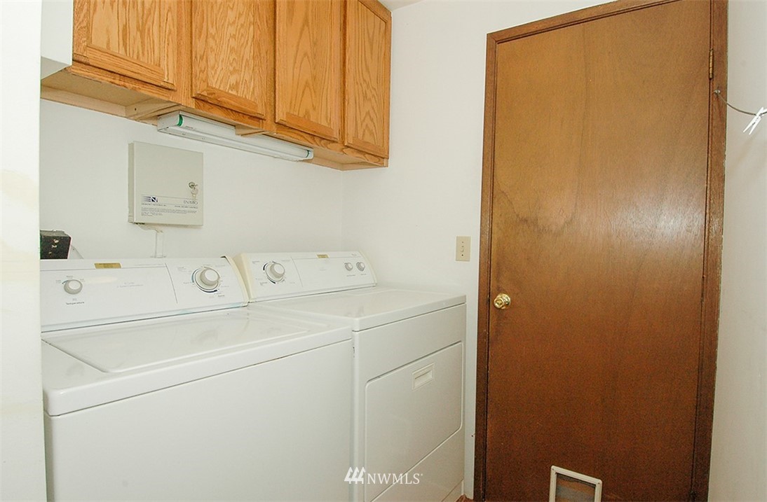 4119 Southeast 4th Place Renton, WA 98059 - Photo 19 of 23