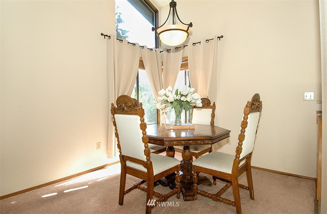 4119 Southeast 4th Place Renton, WA 98059 - Photo 6 of 23