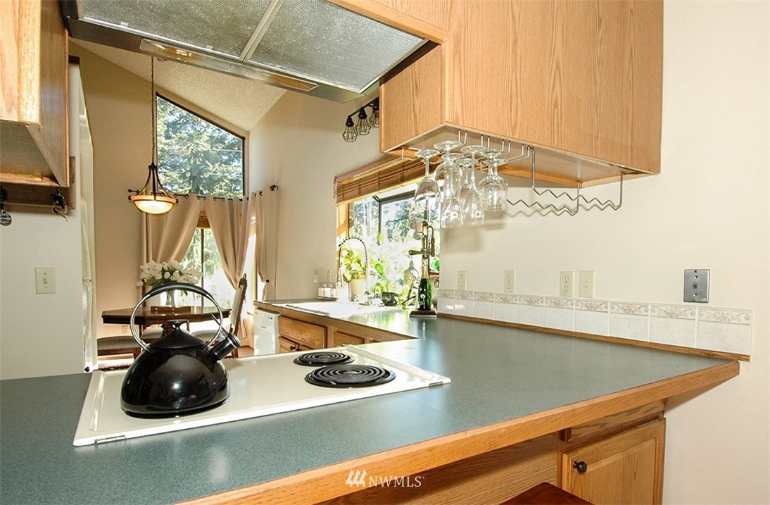 4119 Southeast 4th Place Renton, WA 98059 - Photo 9 of 23