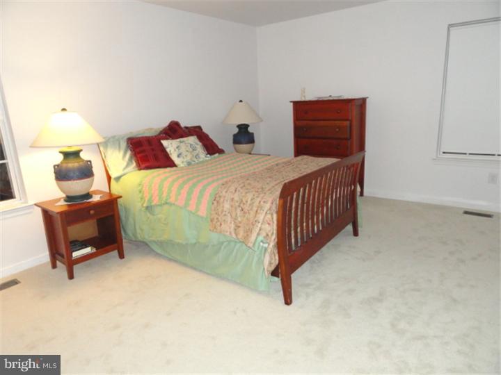 4516 Old Oak Road Doylestown, PA 18902 - Photo 18 of 25 Gallery Image 18