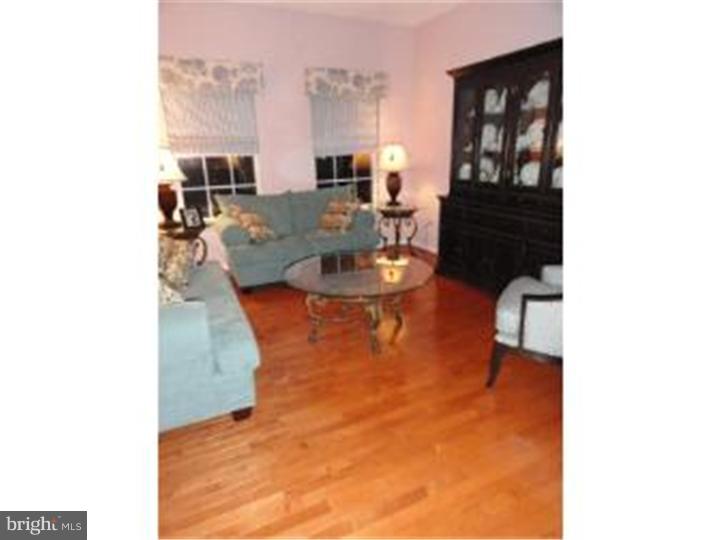 4516 Old Oak Road Doylestown, PA 18902 - Photo 5 of 25 Gallery Image 5