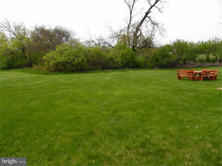 4516 Old Oak Road Doylestown, PA 18902 - Photo 10 of 25 Gallery Image 10
