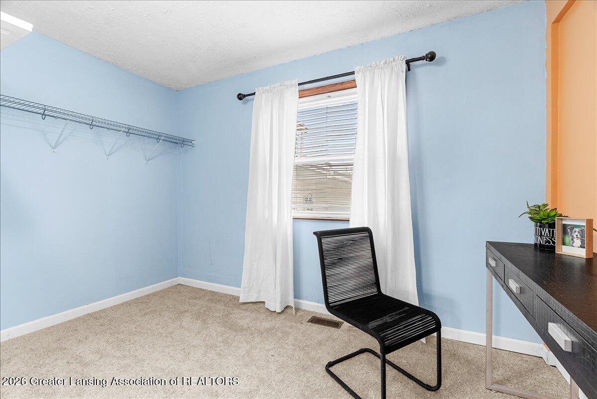 8280 South Dewitt Road Dewitt, MI 48820 - Photo 8 of 28 13-Media Jett - 08