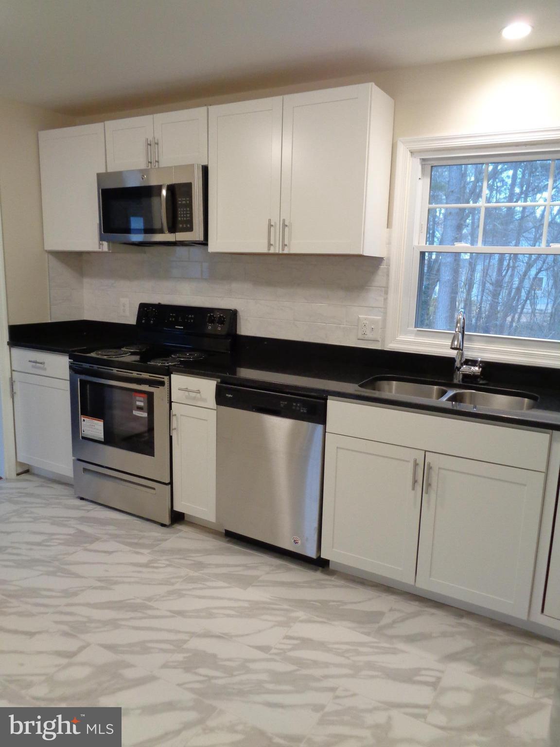 46753 Bryan Road Lexington Park, MD 20653 - Photo 6 of 30 Kitchen