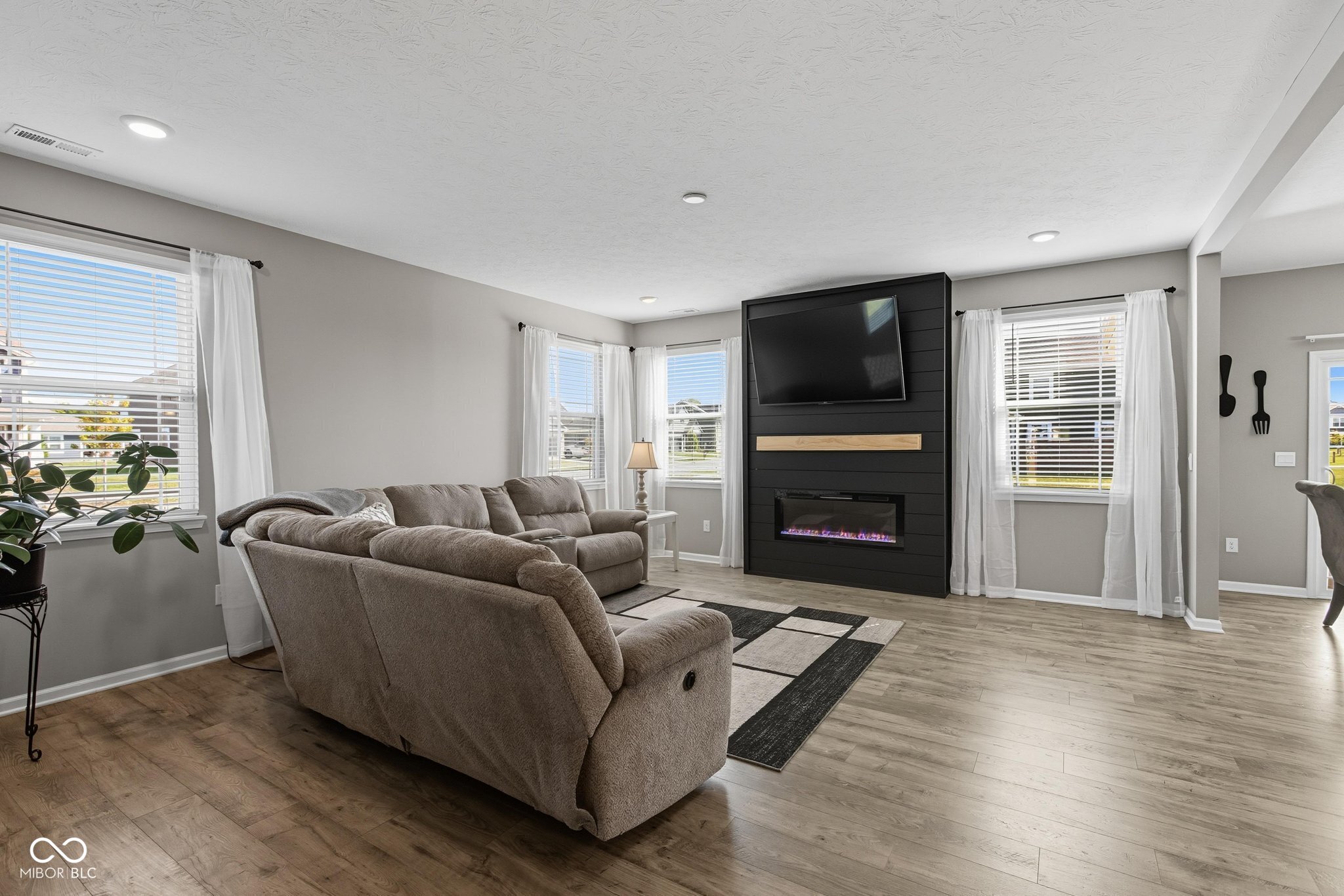 1683 Jackson Street Fortville, IN 46040 - Photo 7 of 32