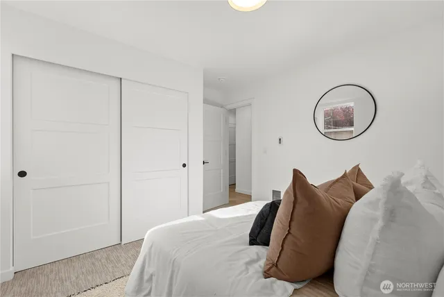 $964,950 | 6540 B Latona Avenue Northeast, Seattle, WA 98115