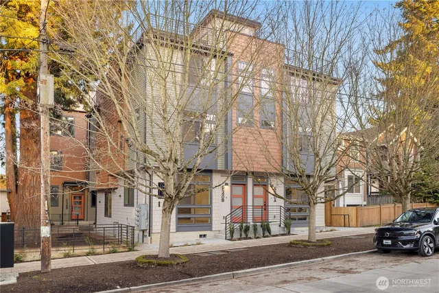 $964,950 | 6540 B Latona Avenue Northeast, Seattle, WA 98115