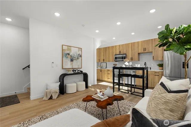 $964,950 | 6540 B Latona Avenue Northeast, Seattle, WA 98115