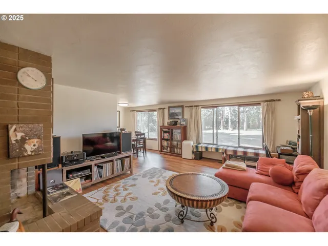 $597,700 | 688 Wyatt Lane, Philomath, OR 97370