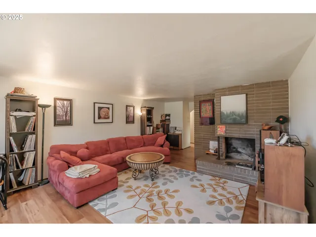 $597,700 | 688 Wyatt Lane, Philomath, OR 97370