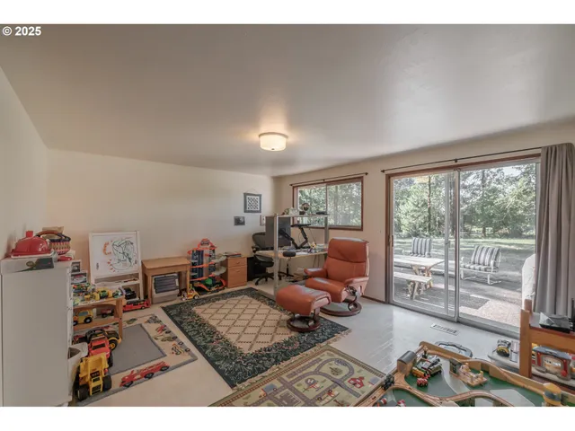 $597,700 | 688 Wyatt Lane, Philomath, OR 97370