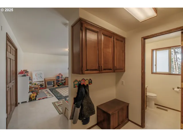 $597,700 | 688 Wyatt Lane, Philomath, OR 97370