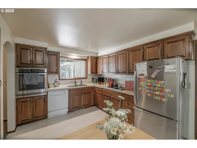 $597,700 | 688 Wyatt Lane, Philomath, OR 97370