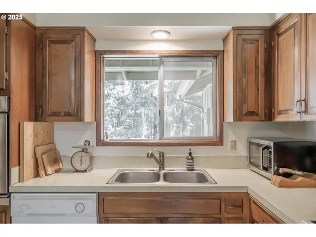 $597,700 | 688 Wyatt Lane, Philomath, OR 97370