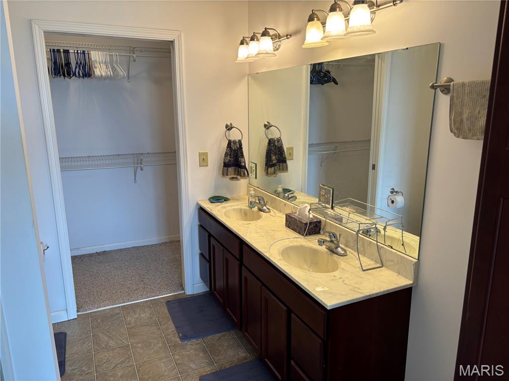 401 Timber Ridge Drive, Unit 18 Grafton, IL 62037 - Photo 15 of 29