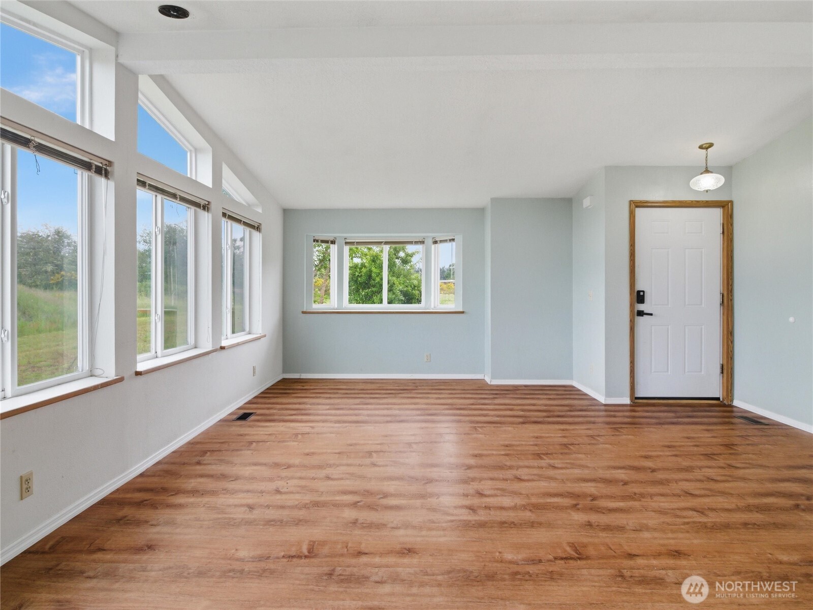 16840 Flume Road Southeast Yelm, WA 98597 - Photo 7 of 40