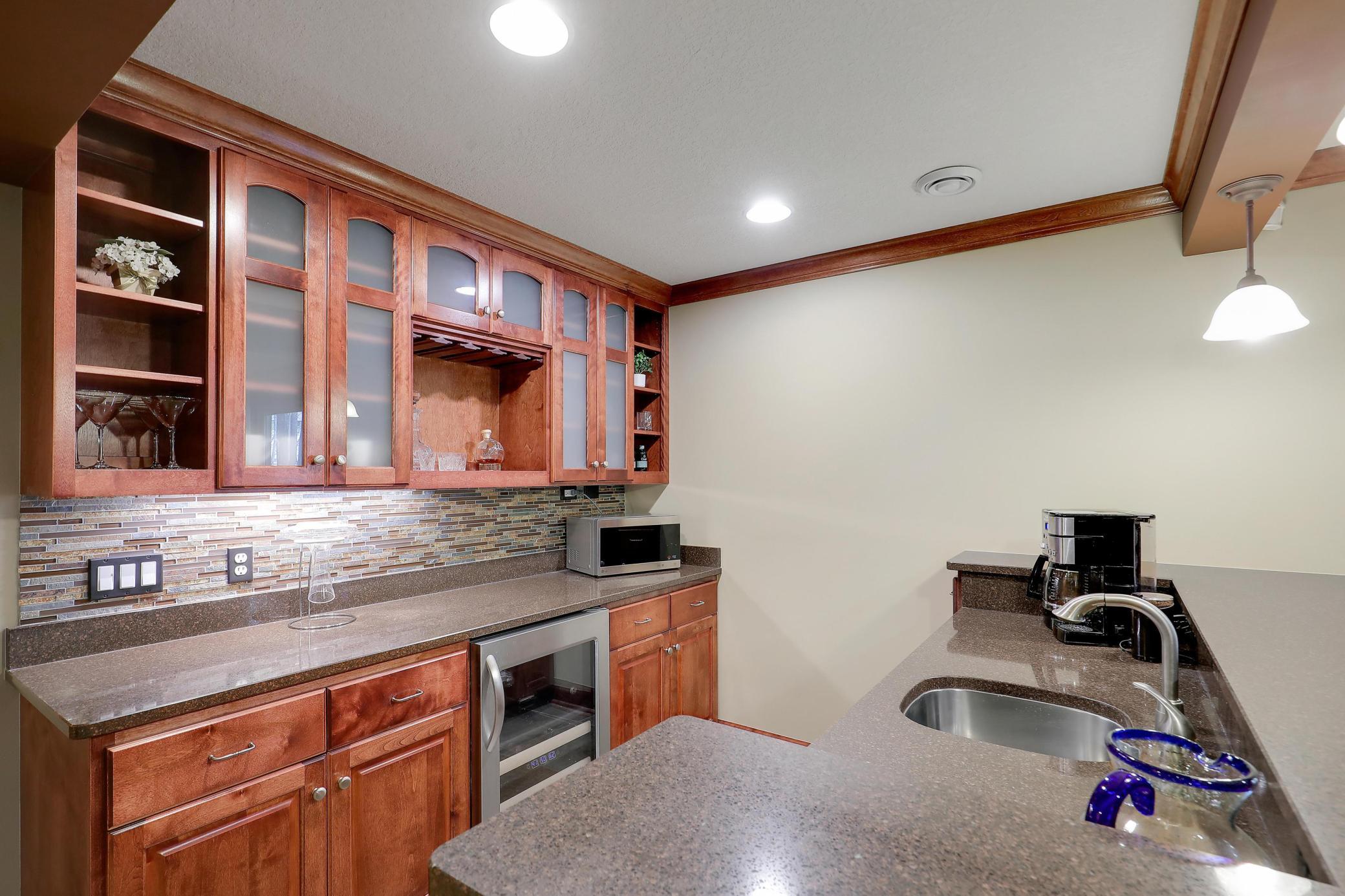 17039 Valley Road Eden Prairie, MN 55347 - Photo 80 of 100 Gallery Image 80