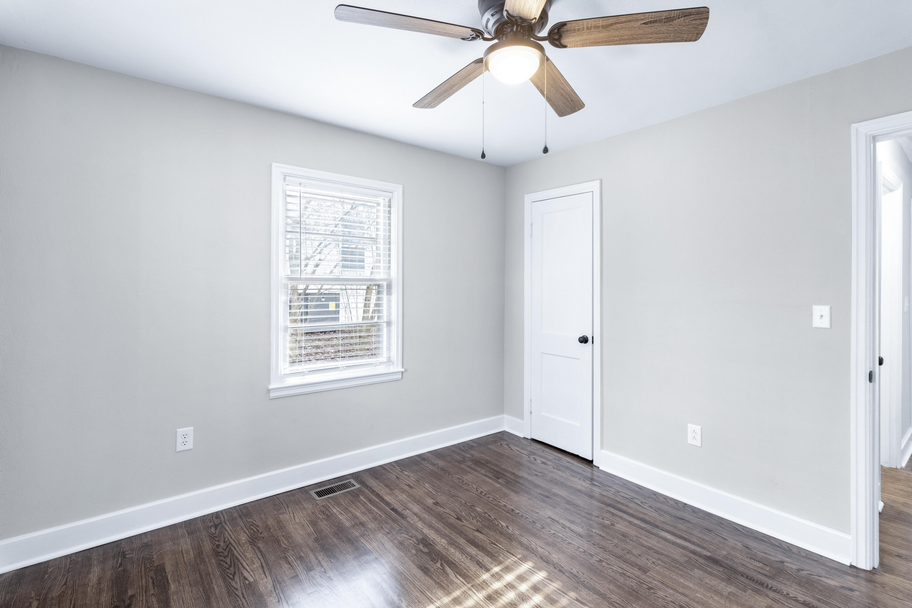 1232 Reeves Avenue Chattanooga, TN 37412 - Photo 9 of 25 1232 Reeves Ave-18