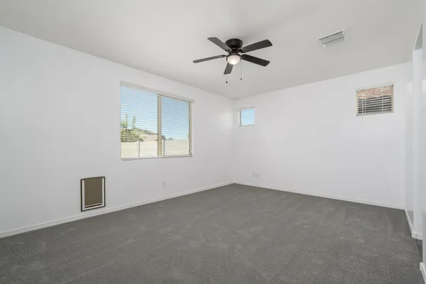 $2,250 | 8536 South 40th Glen, Laveen, AZ 85339