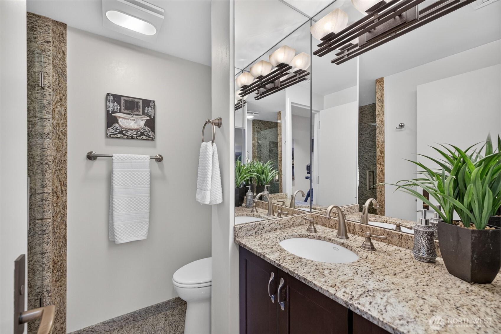 1301 Spring Street, Unit 11C Seattle, WA 98104 - Photo 19 of 35 Gallery Image 19