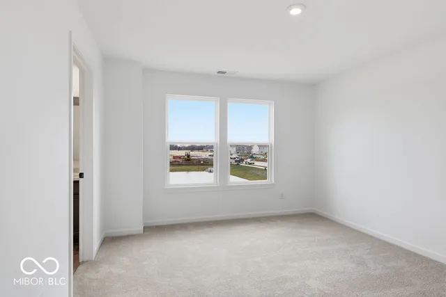 $265,999 | 1935 White Oak Lane, Shelbyville, IN 46176