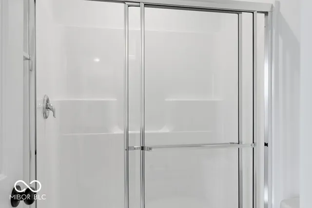 $265,999 | 1935 White Oak Lane, Shelbyville, IN 46176